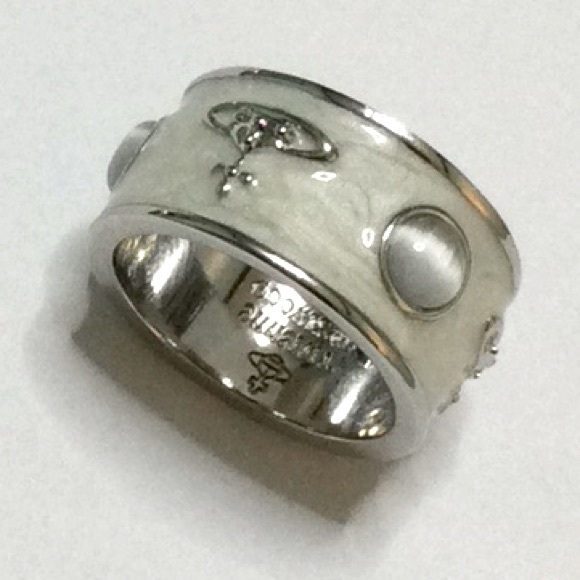 Sold out Vivienne Westwood Silver enamel pearl logo Ring - Picture 5 of 8